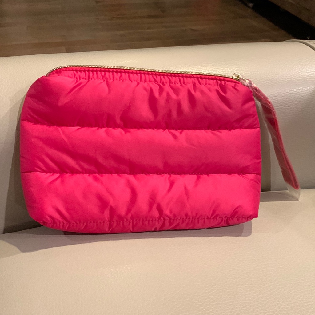 Brand New Estee Lauder Makeup Bag